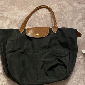 Elegant Black Tote Bag with Brown Accents